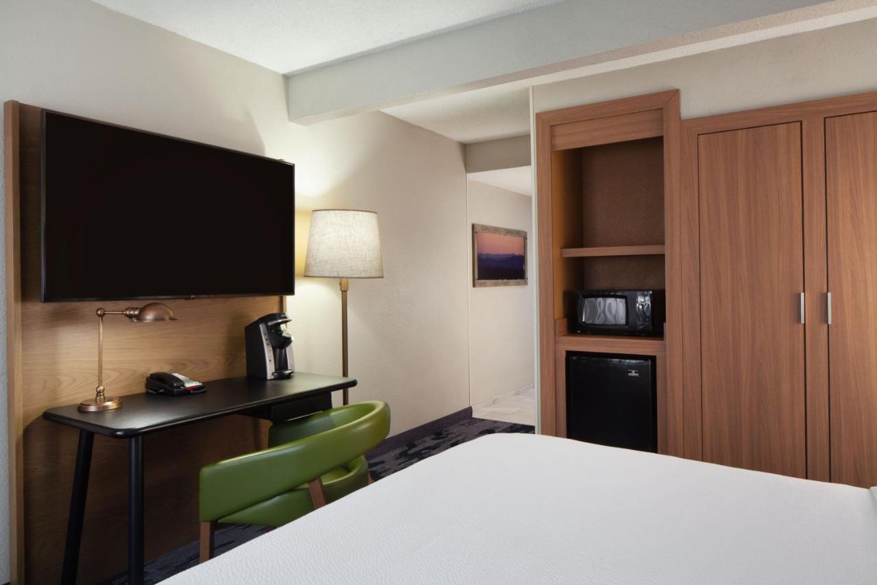 Fairfield Inn & Suites By Marriott Чарлстон Екстер'єр фото